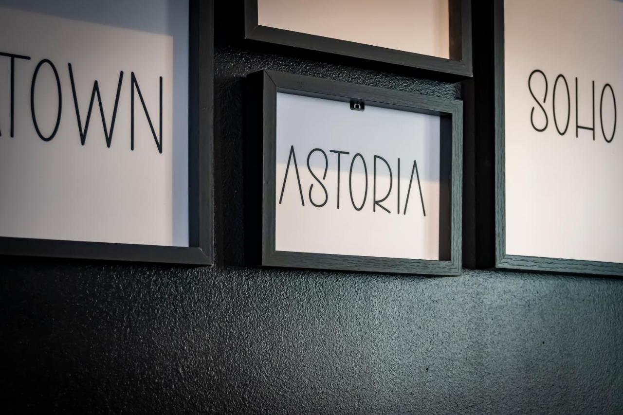Superbe Appartement Avec Patio Nîmes Esterno foto